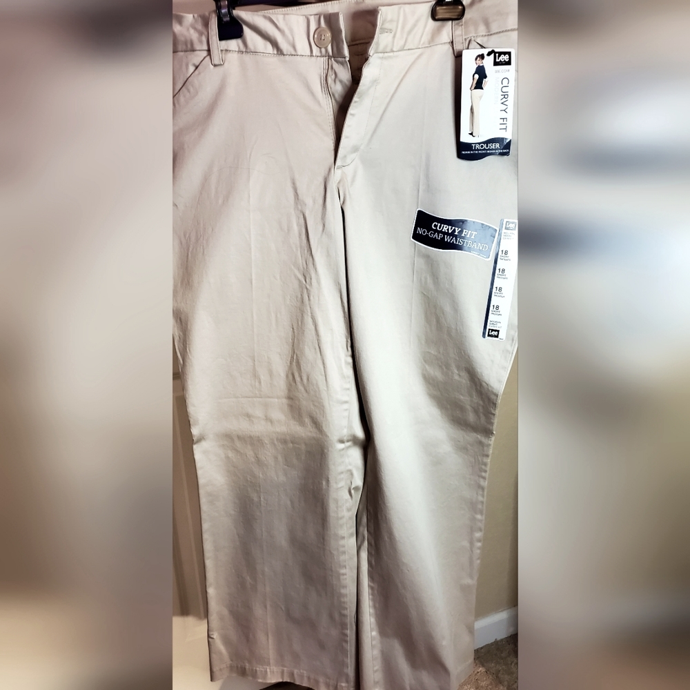 Khaki Pants Lee Curvy Fit New